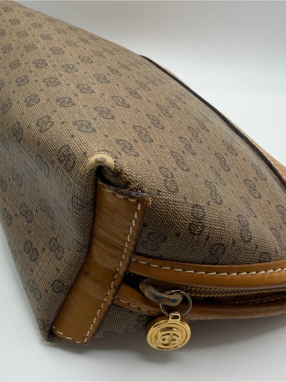 Vintage Gucci Micro GG Monogram Cosmetic Pouch Caramel Leather.